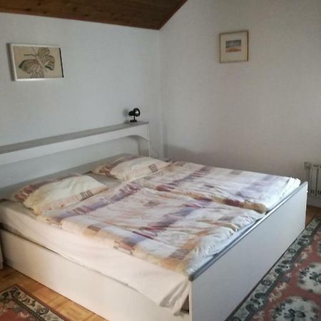 Apartmani Marijana Selce Exteriör bild
