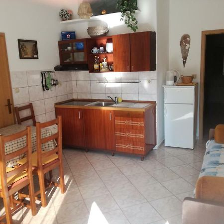 Apartmani Marijana Selce Exteriör bild