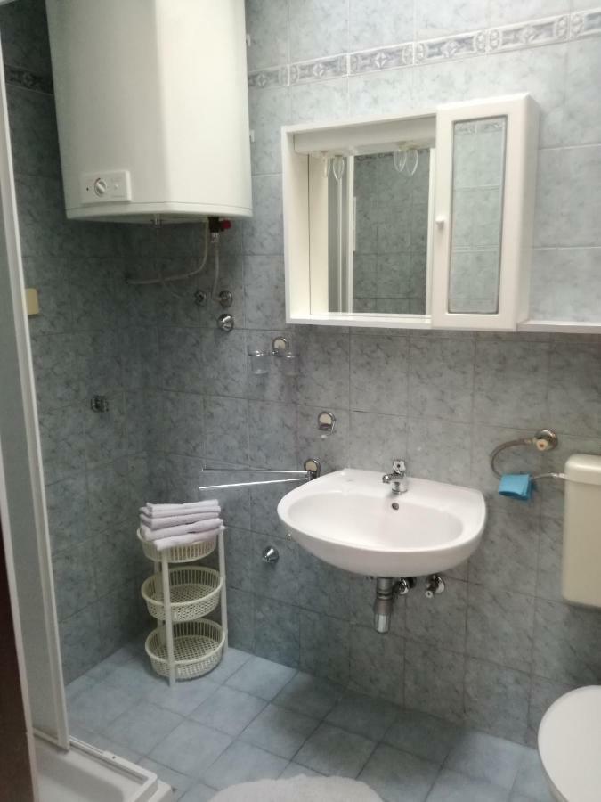 Apartmani Marijana Selce Exteriör bild