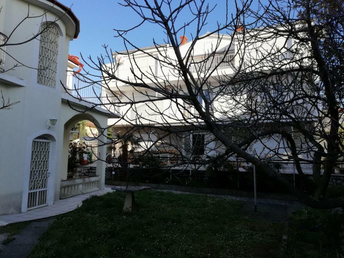Apartmani Marijana Selce Exteriör bild