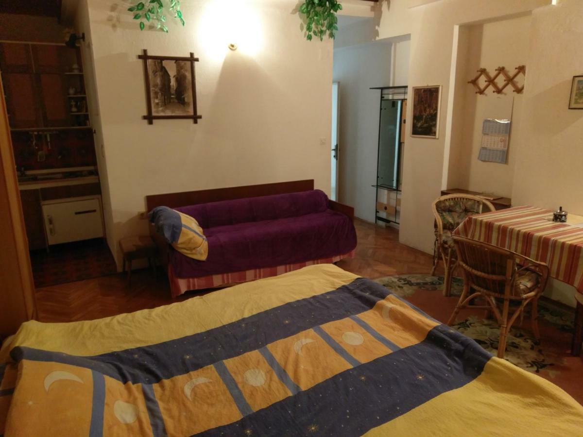 Apartmani Marijana Selce Exteriör bild